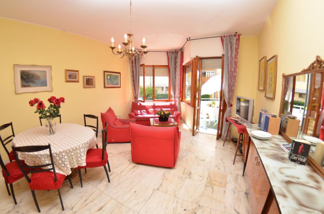 Carnevale Apartment Viareggio Exterior photo